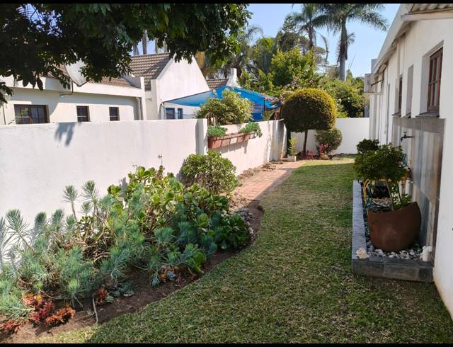 2 BEDROOM TOWNHOUSE FOR SALE IN PROTEA PARK